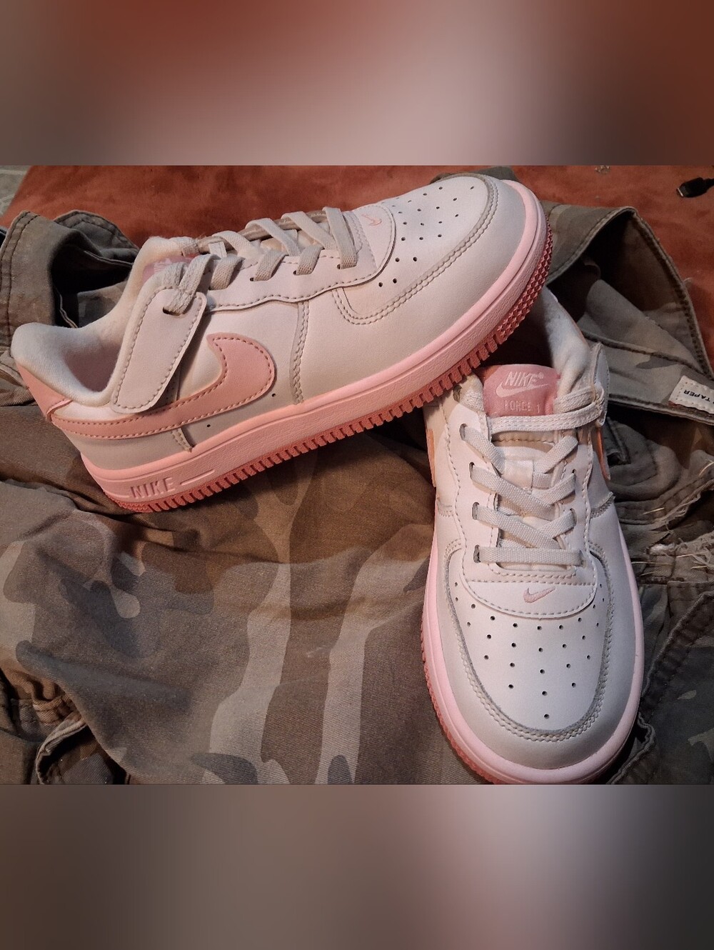 Nike Girls Air Force 1 Low Sz 1 Youth